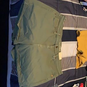 Universal thread high rise midi shorts